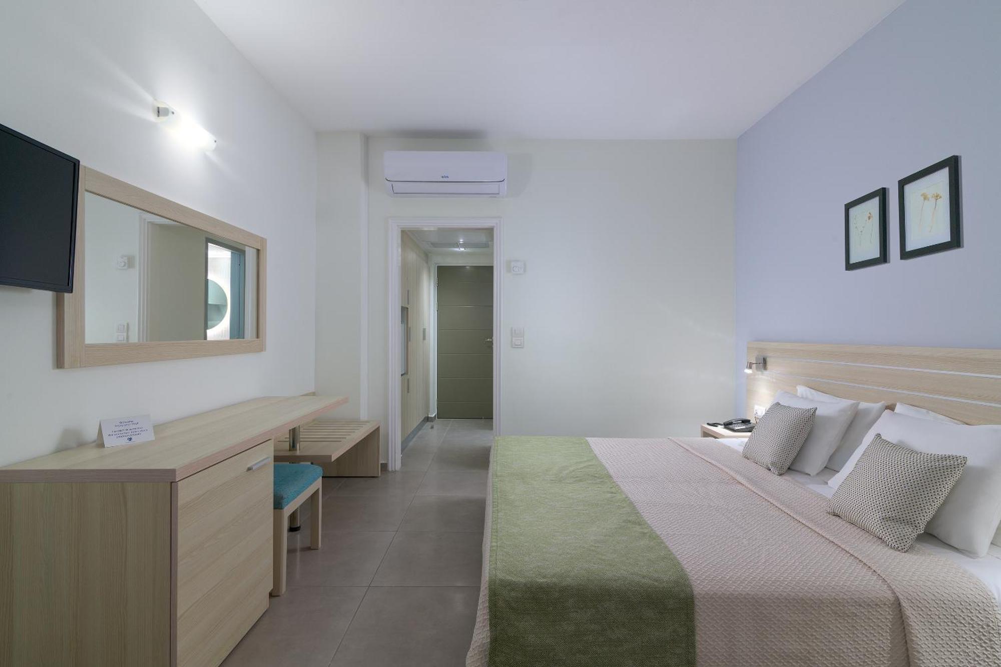 Hotel Niriides Beach Kolymbia Bagian luar foto