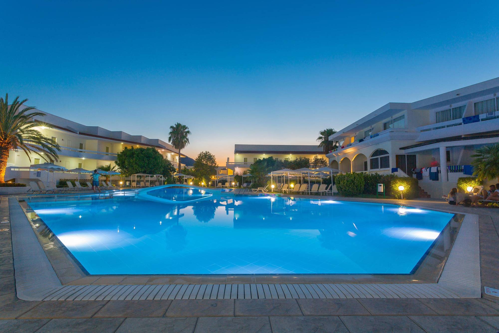 Hotel Niriides Beach Kolymbia Bagian luar foto